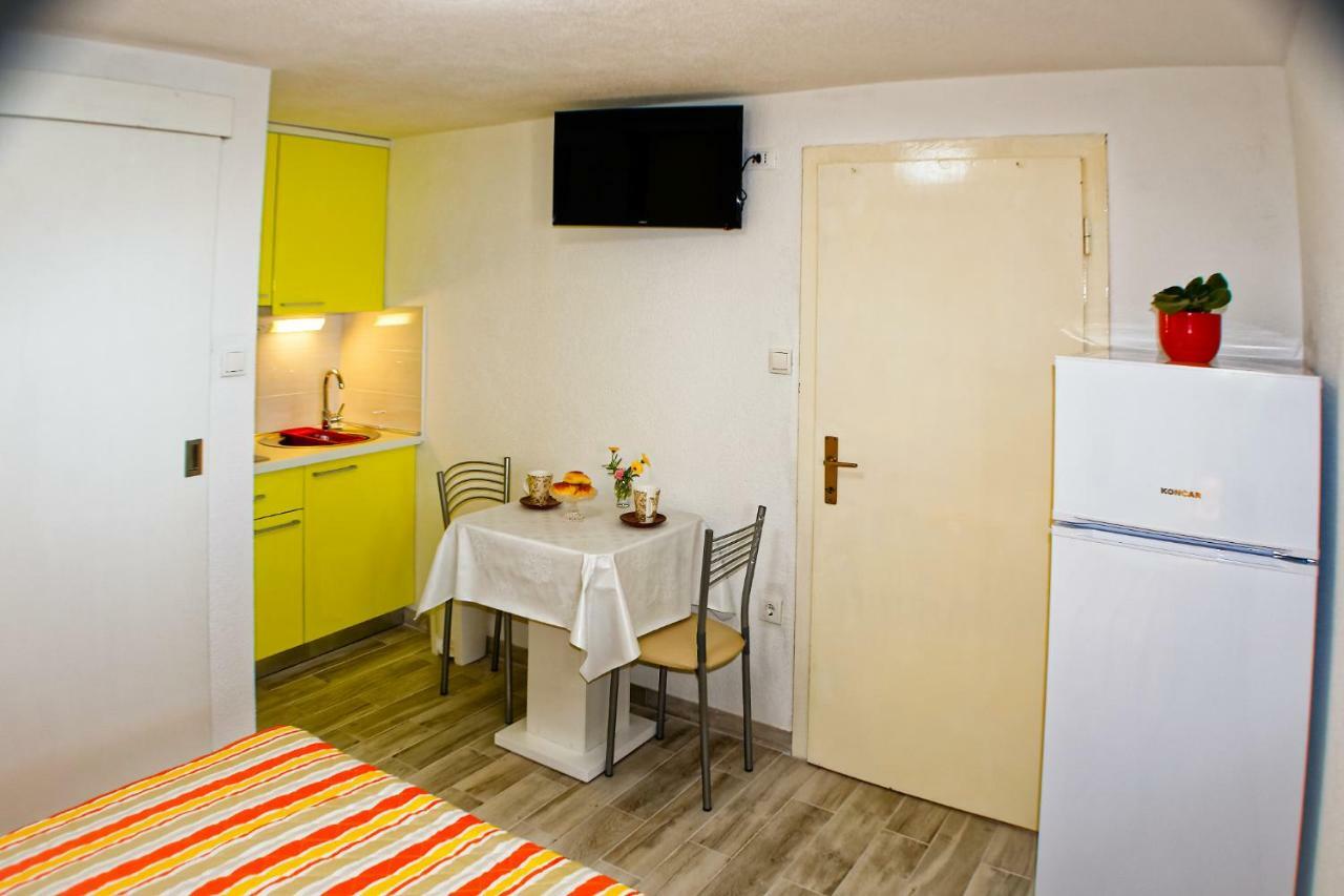 Studio Apartman Papic Drasnice Exterior photo